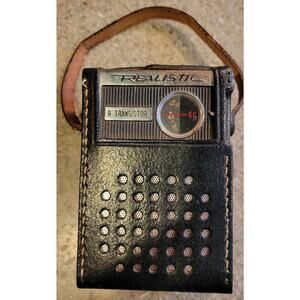 VTG REALISTIC Model 12-644 8 TRANSISTOR AM RADIO w/ Leather Case Tested WORKS